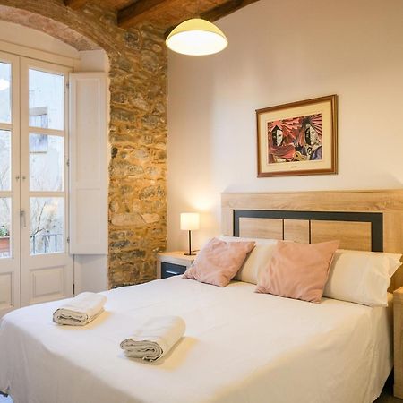 Ganganell Centre Apartamento Con Patio Besalu Exterior photo
