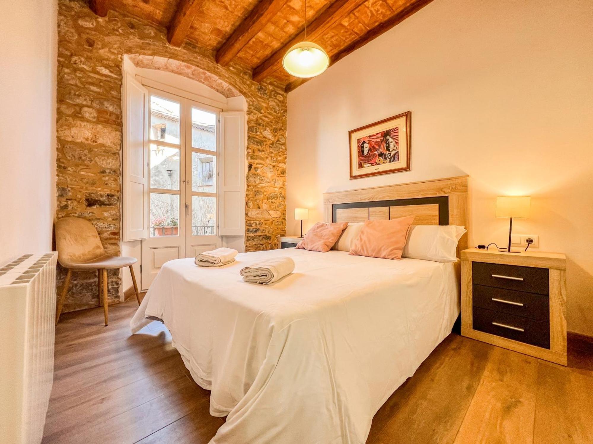 Ganganell Centre Apartamento Con Patio Besalu Exterior photo