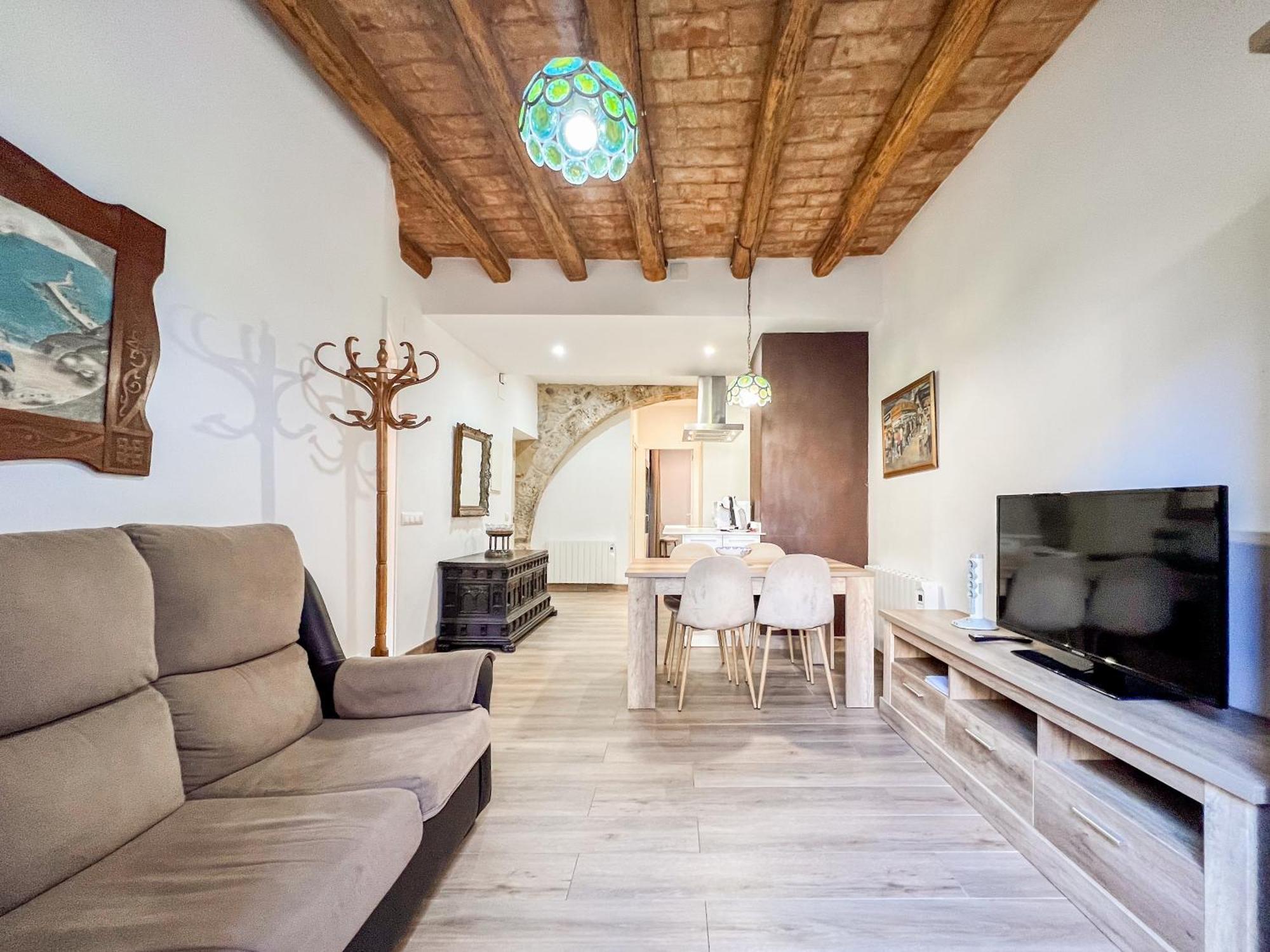 Ganganell Centre Apartamento Con Patio Besalu Exterior photo
